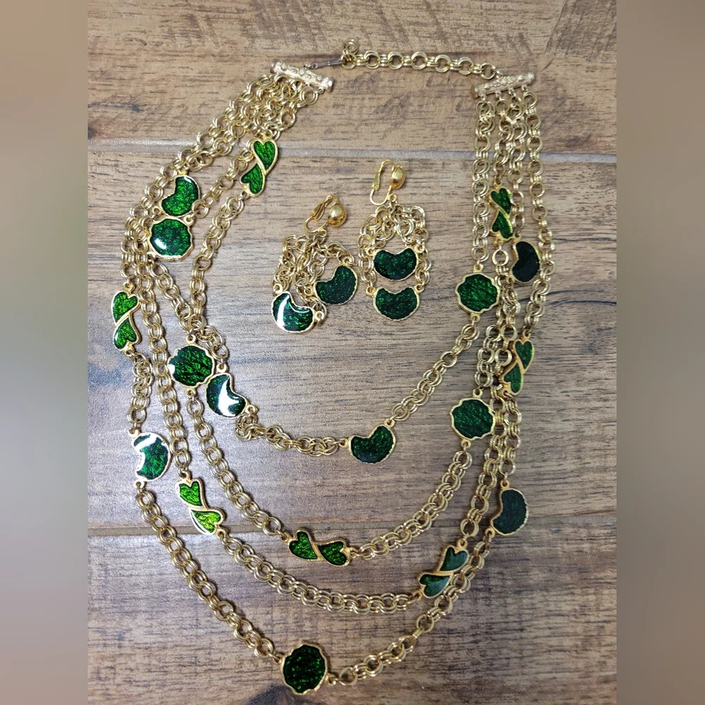 vintage green and gold necklace with matching earrings set